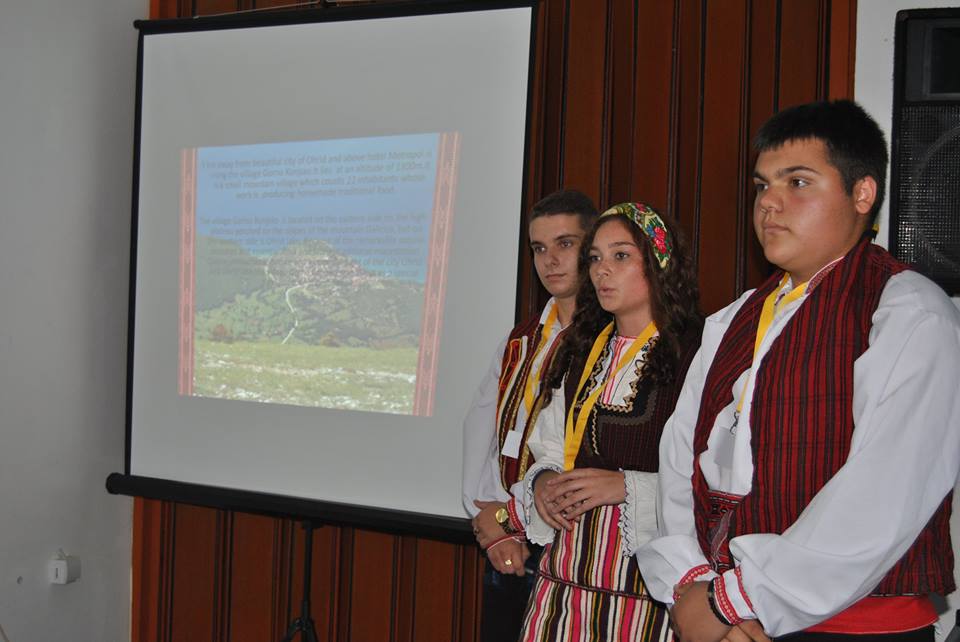 СРЕБРЕНИ ПРИЗНАНИЈА НА МЕЃУНАРОДНИОТ НАТПРЕВАР „ГАТУС 2015“