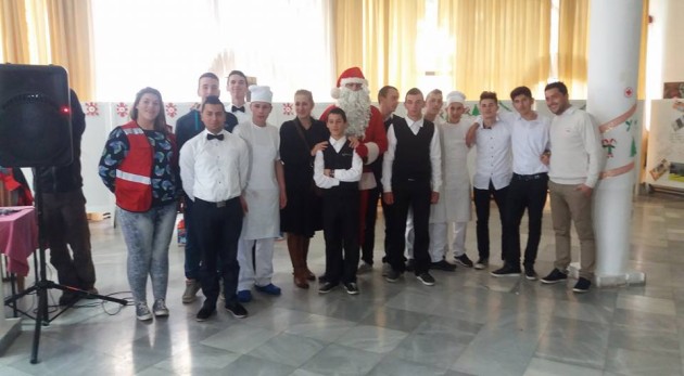 НОВОГОДИШНИ ПАКЕТЧИЊА