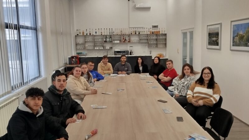 Состанок со претставници на Младинскиот Центар- Охрид